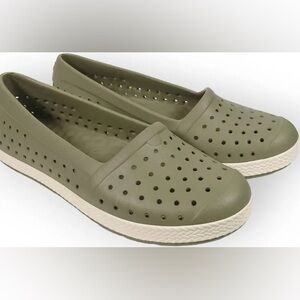NWT Joybees Womens Perforated Dusty Olive Slip On Espadrilles Shoes. Sz 8